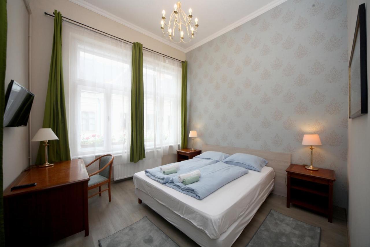 Cherry Apartman Eger Luaran gambar